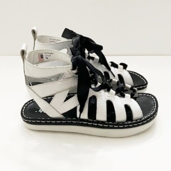 Earth Athena 2 White Leather Gladiator Sandals Black Ribbon Laces Women's 7B - Picture 3 of 6